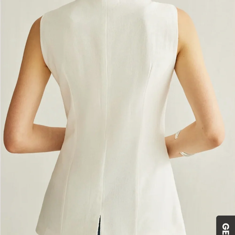 NWT Commense White Button Detail Sleeveless Vest L - Picture 3 of 9